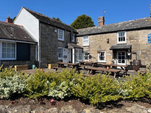 The Fountain Inn Madron Exterior photo